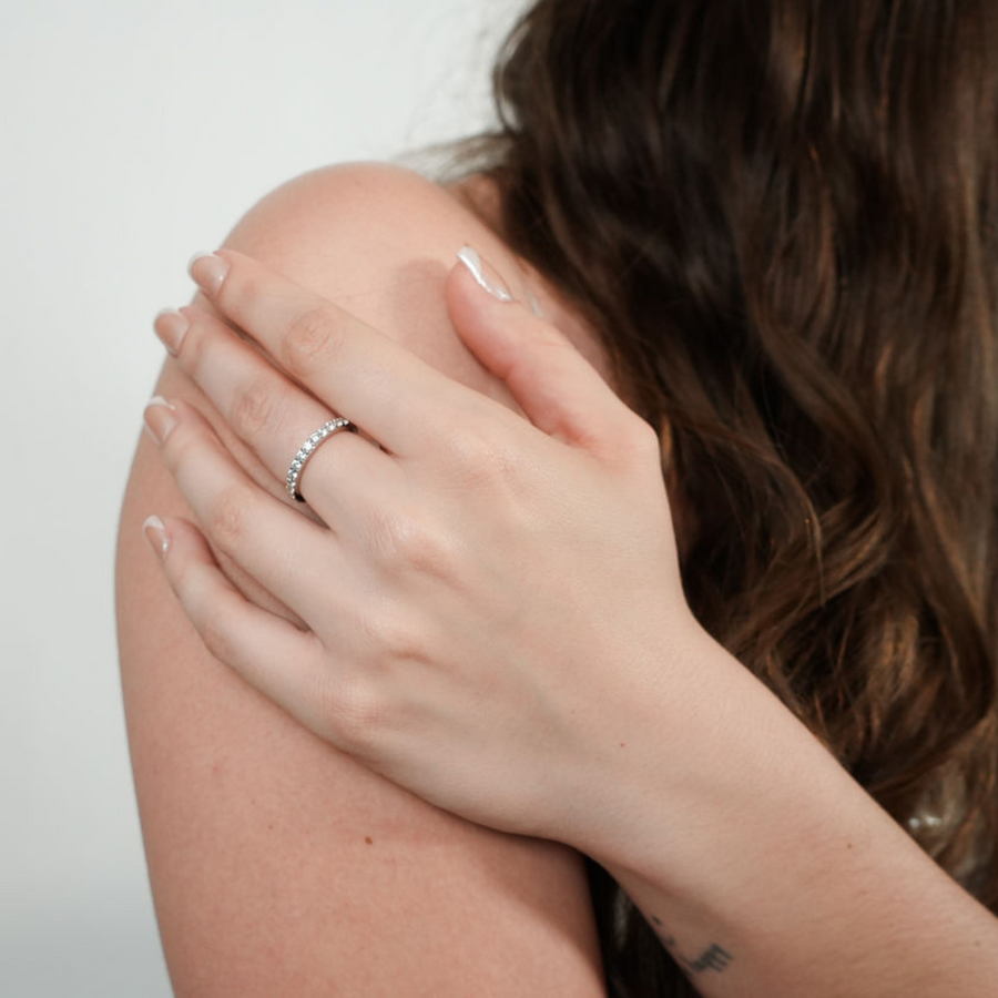 Anillo Eterno Brillo – Plata 925 con rodio