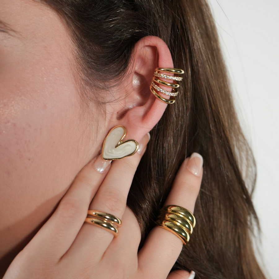 Aretes Corazón con Detalle Marmoleado – Amor que combina con todo