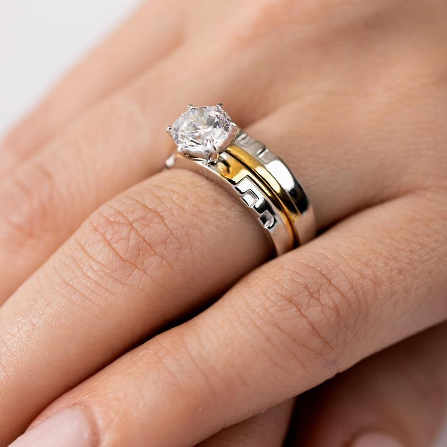 Anillos Dobles Apilables con Greca Dorada y Circonitas en Plata 925 – Dos tonos