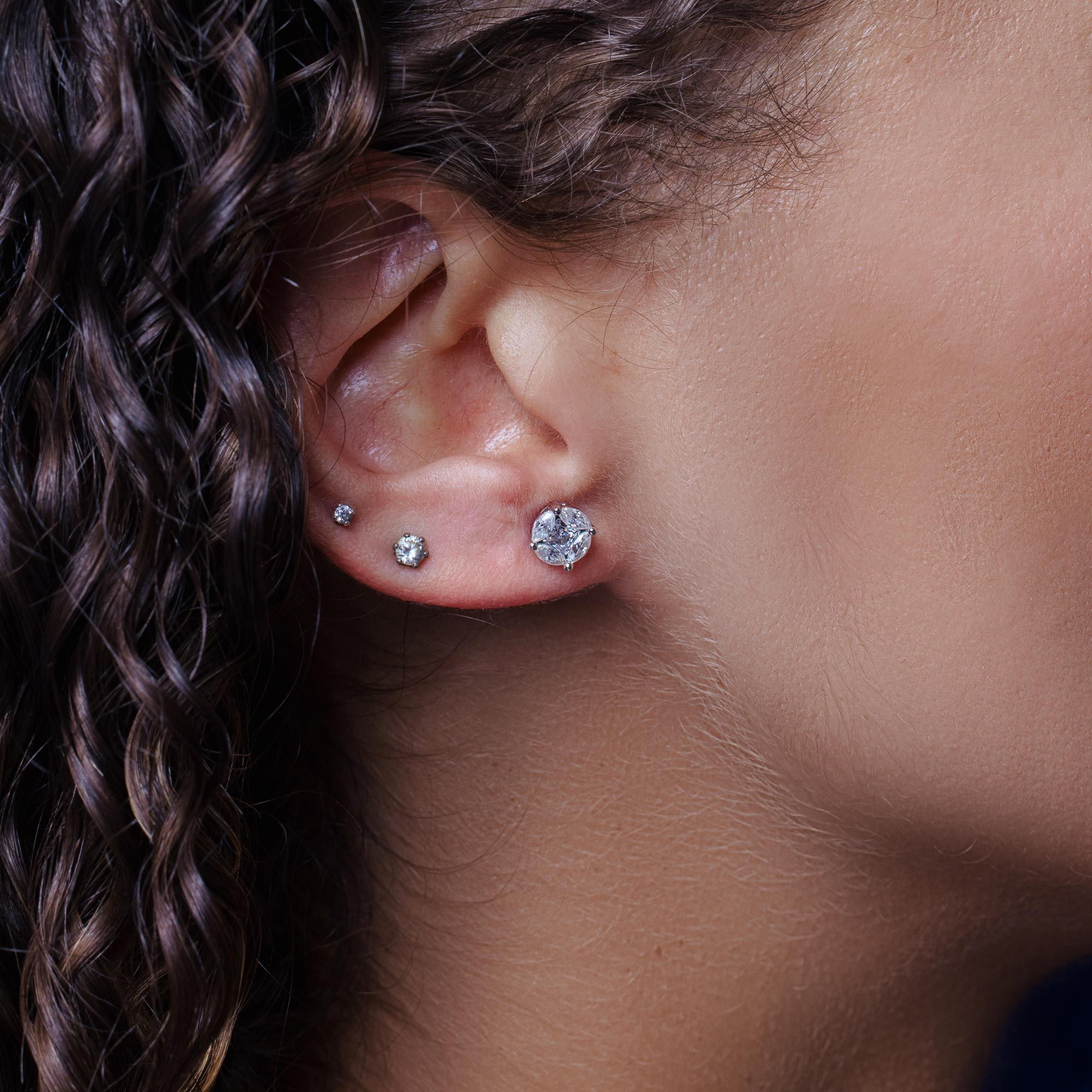 Broqueles de Moissanita en Plata 925 – Brillo con halo