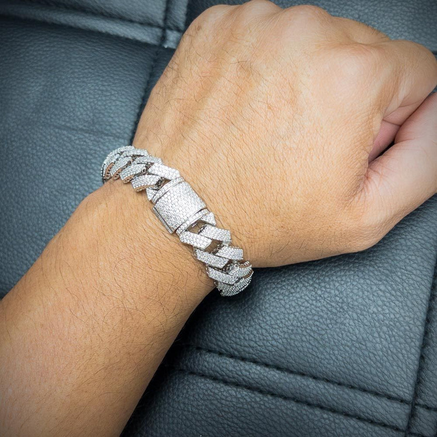 Cadena Miami Cubana con Circonitas en Plata 925 – Presencia audaz