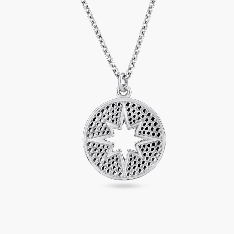 Collar Disco con Estrella Calada en Plata 925 – Fantasía elegante