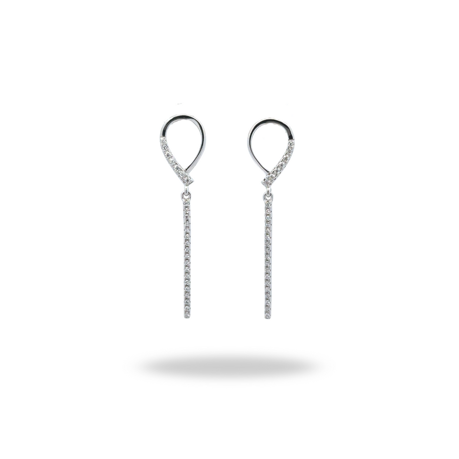 Arete largo con hilera de Zirconias - Plata 925. Rodium Plated