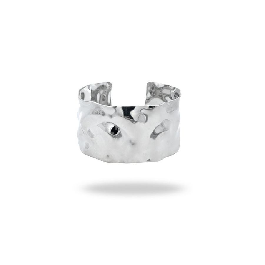 Brazalete Martillado de Chapa de Rodio – Arte en tu muñeca