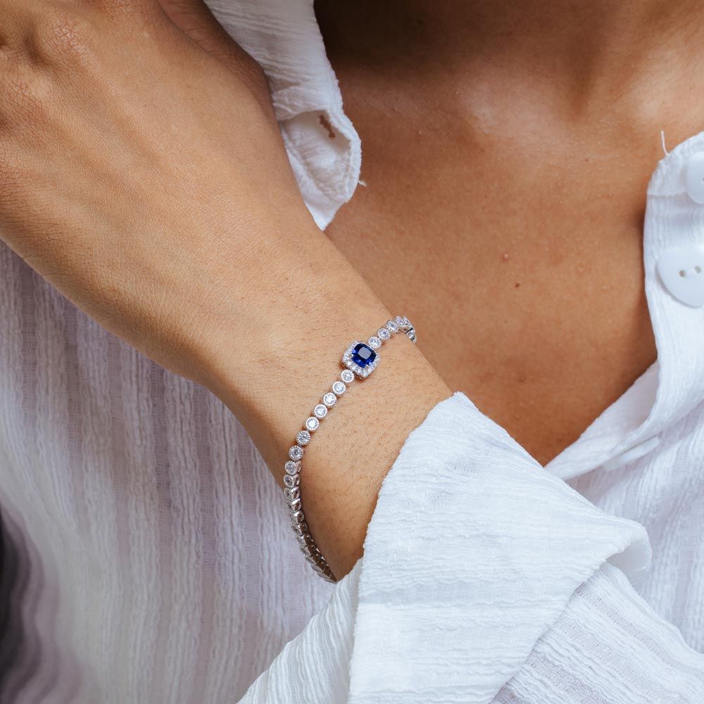 Pulsera Tenis con Halo Central en Plata 925 – Elegancia diaria